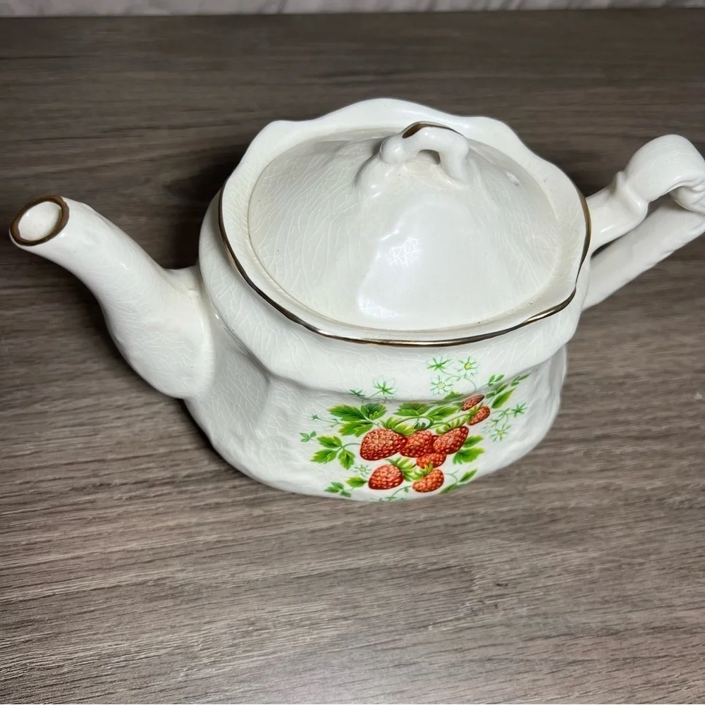 Vintage Rare Arthur Wood England Strawberry teapot